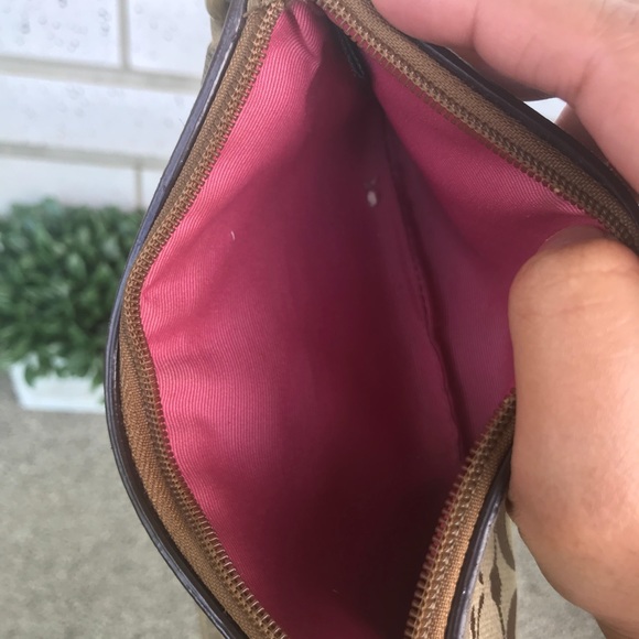Coach | Wristlet - Picture 6 of 6